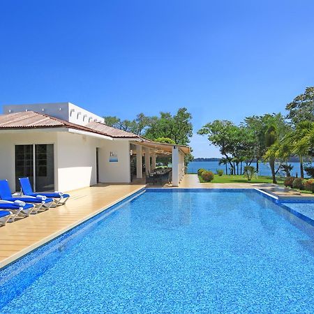 ホテル Bocas Del Mar ボカ・チカ エクステリア 写真